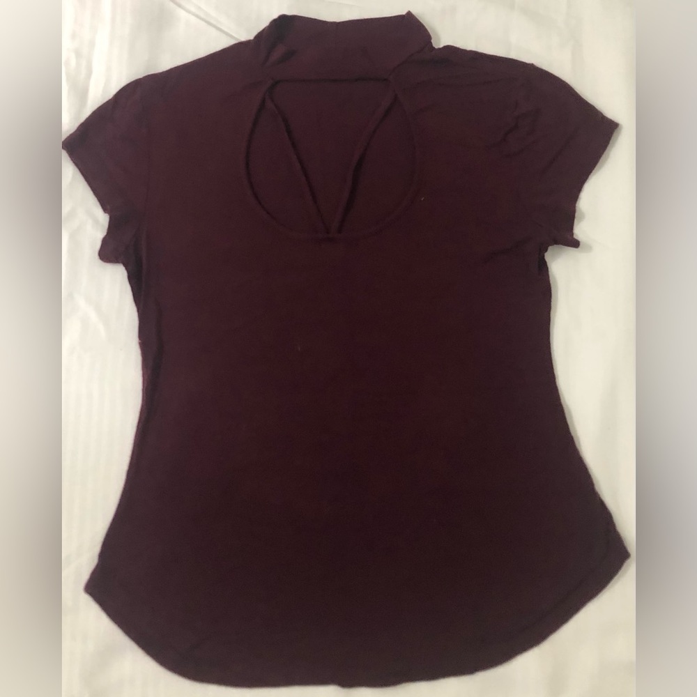 Blouse size S, color red, brand Trendyland